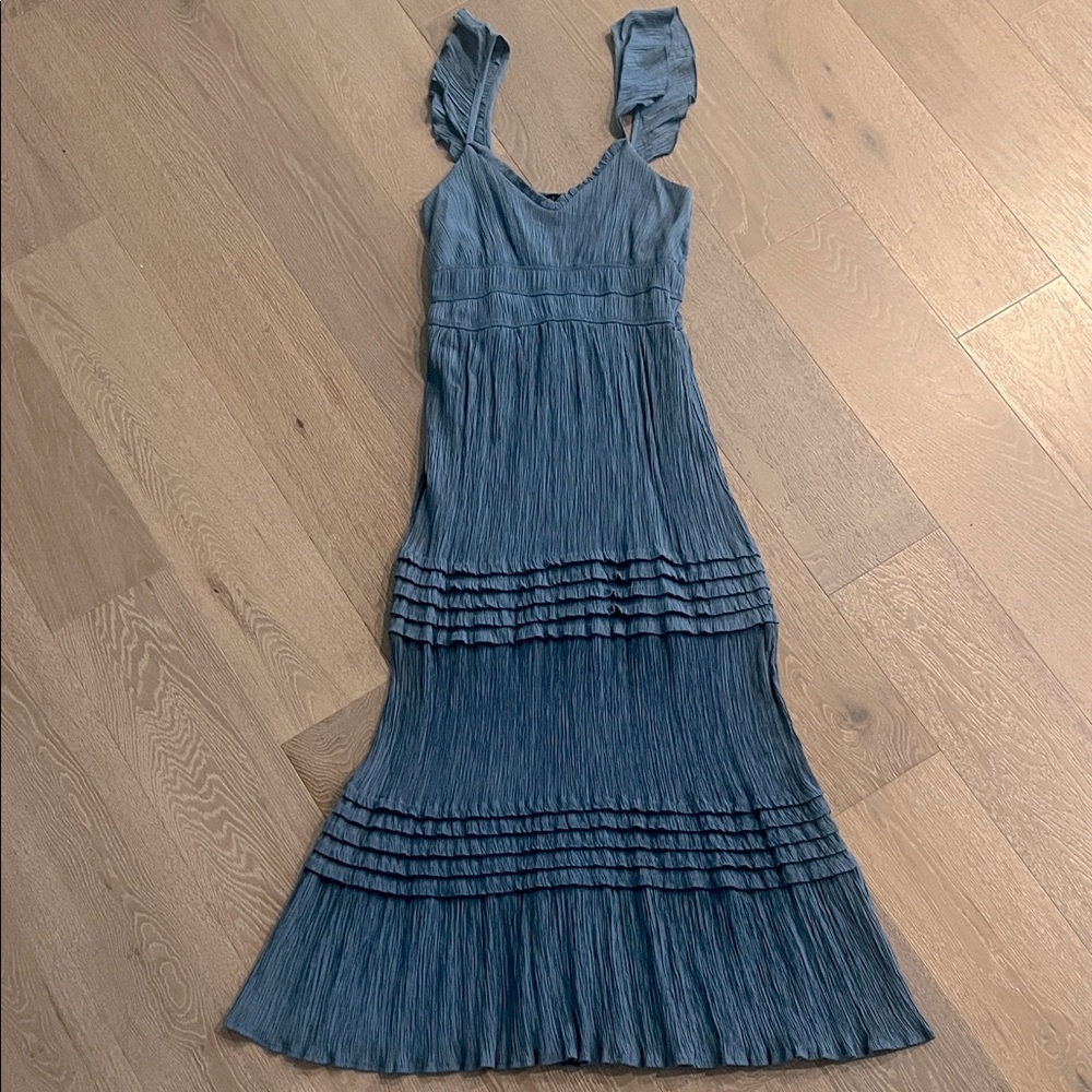 MAX & ASH blue maxi dress. Size:M. NWOT

*material is 100% polyester